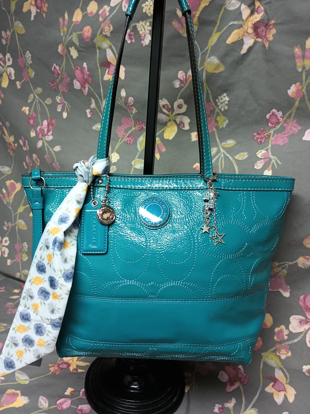 Coach NWOT Stitched Signature Patent Leather Tote Teal F19198 + Free Scarf